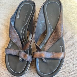 Vintage Donald J. Pliner Brown Leather Platform Sandals